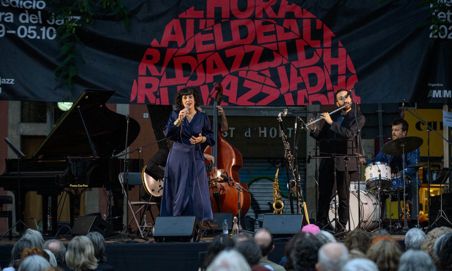 Foto Portada Video Life Beguins- Media